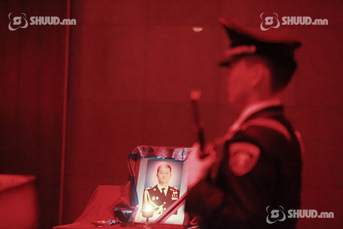 Алба хаагчийн ар гэрт орон сууц олгох асуудлыг шийдвэрлэлээ